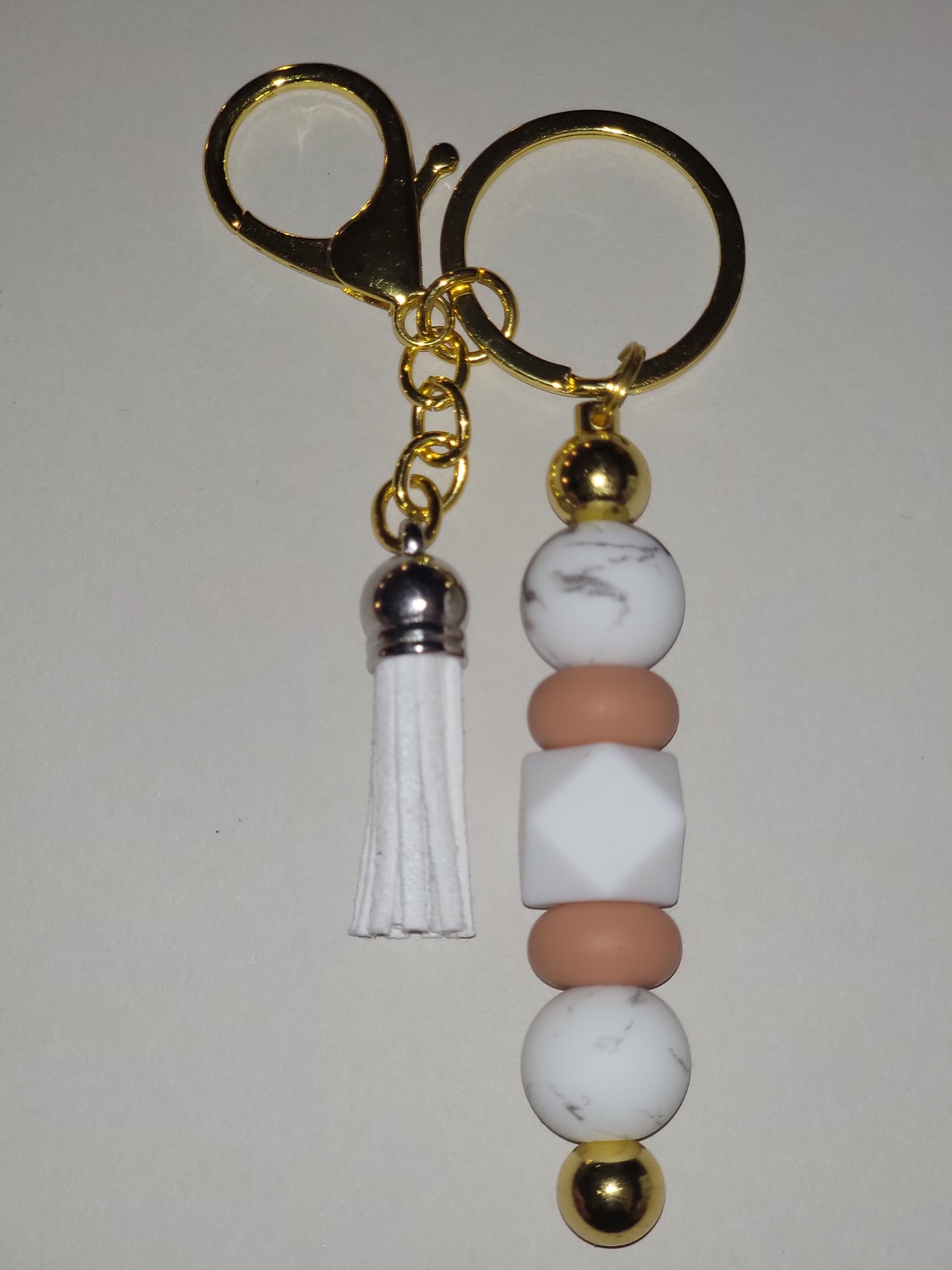 White Marbleized Beaded Keychain with White Tassel